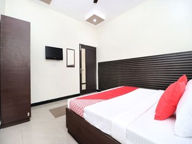 Hotel Silver Star By OYO Rooms