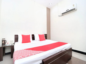 Hotel Silver Star By OYO Rooms