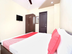 Hotel Silver Star By OYO Rooms