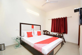 Hotel Ozas Grand by OYO Rooms