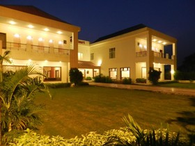 Hotel Garden Court