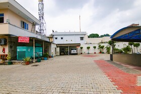 FabHotel Jalandhar Corporate Suites