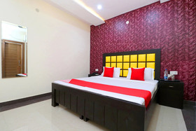 Hotel Bubbles By OYO Rooms