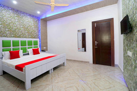 Hotel Bubbles By OYO Rooms