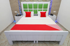 Hotel Bubbles By OYO Rooms