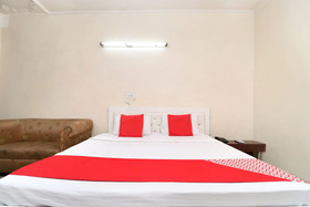 Hotel Gulshan by OYO Rooms