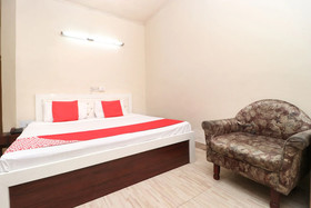 Hotel Gulshan by OYO Rooms