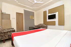 Hotel Gulshan by OYO Rooms
