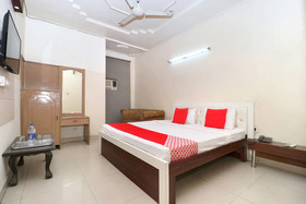 Hotel Gulshan by OYO Rooms