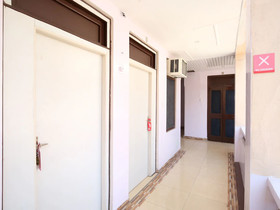 OYO 11595 Hotel Roxy