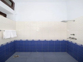 OYO 11595 Hotel Roxy