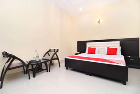 OYO 22012 Hotel B1