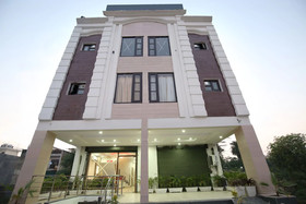OYO 19699 Hotel Millard