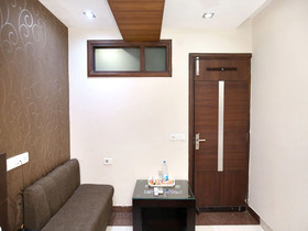 Hotel City Night by OYO Rooms