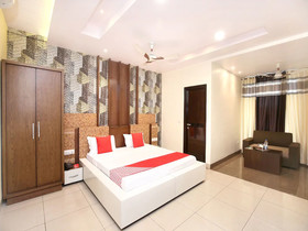 Hotel Grand M Lajjo By OYO Rooms
