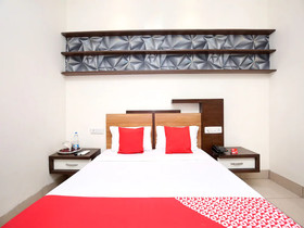 Hotel Grand M Lajjo By OYO Rooms