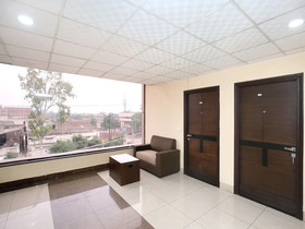 Hotel Grand M Lajjo By OYO Rooms
