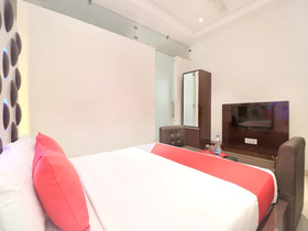Hotel J Cruise by OYO Rooms