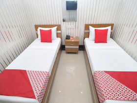 Hotel Mohan by OYO Rooms