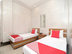 Hotel Mohan by OYO Rooms