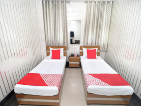 Hotel Mohan by OYO Rooms