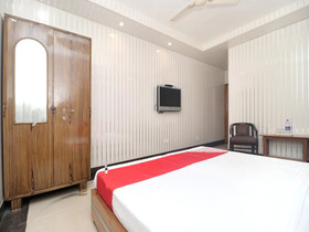Hotel Mohan by OYO Rooms