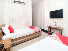 Hotel Mohan by OYO Rooms