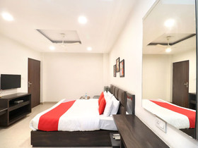 Nanda Civil Lines by FabHotel