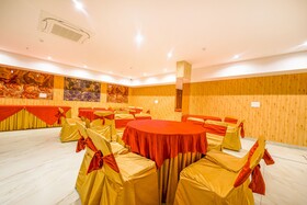 Fabhotel Prime Victoria Regency