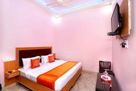 Hotel Sharnam