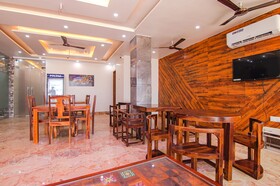 Meridian Inn By FabHotel