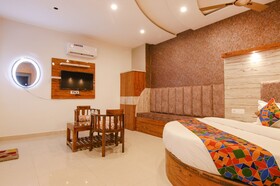 Meridian Inn By FabHotel