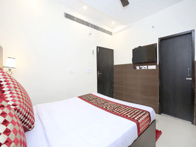 Hotel The Black Gold By OYO Rooms