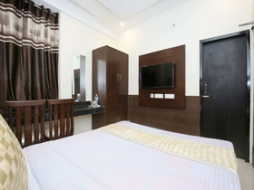 Hotel The Black Gold By OYO Rooms