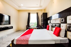 Uttam Residency by OYO Rooms