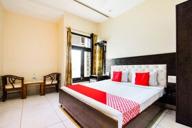 Uttam Residency by OYO Rooms