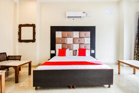 Uttam Residency by OYO Rooms