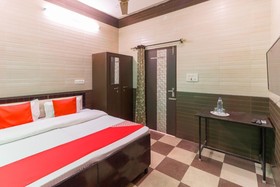 Aayat Apartment by OYO Rooms