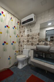 InnBox Farmstay - Rajpura