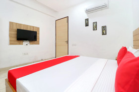 Hotel R K Grand By OYO Rooms