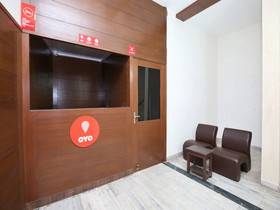 OYO 14326 Hotel D Plaza