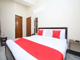 OYO 14326 Hotel D Plaza