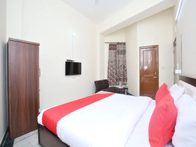 OYO 14326 Hotel D Plaza