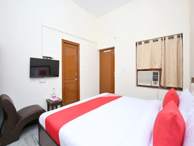 OYO 14326 Hotel D Plaza