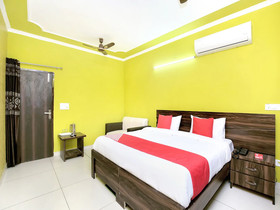 OYO 15620 Hotel Dynasty