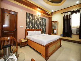 Gobind Regency By OYO Rooms