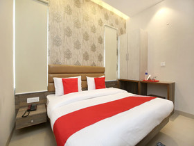 Hotel Clg Grand by OYO Rooms