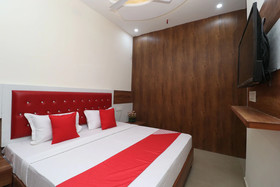 Hotel J&B By OYO Rooms