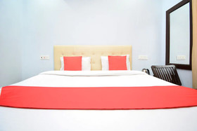 Hotel JJ Crown by OYO Rooms