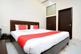 Hotel JJ Crown by OYO Rooms